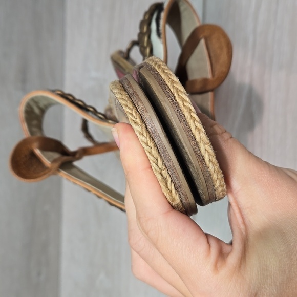 Christian Louboutin Leather & Calf Hair Hola Chica Toe Ring Flat Sandals sz 39 - Picture 8 of 11